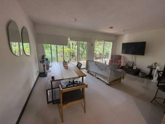 Venta de Apartamento en Piedades de Santa Ana. RAH 26-2057