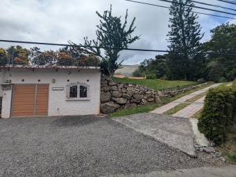 Venta de Casa Semi Amueblada en Uruca-Santa Ana. RAH 26-2053