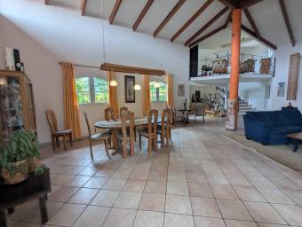 Venta de Casa Semi Amueblada en Uruca-Santa Ana. RAH 26-2053