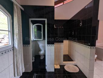 Venta de Casa Semi Amueblada en Uruca-Santa Ana. RAH 26-2053