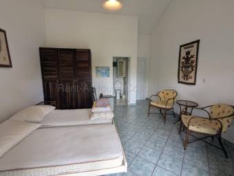 Venta de Casa Semi Amueblada en Uruca-Santa Ana. RAH 26-2053