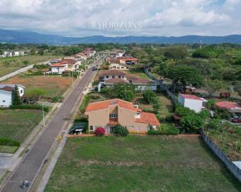 Lote de 509m2 en Venta en Condominio de La Guácima Topografía plana y construcción Libre n