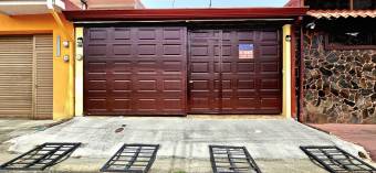 House for sale in Desamparados.