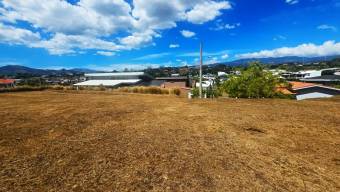 Se vende lote para desarrollo en exclusivo condominio
