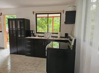 EN ALQUILER  Casa Amueblada en Matapalo, Guanacaste
