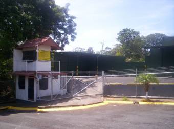 ALQUILO INFRAESTRUCTURA PARA PARQUEO PRIVADO