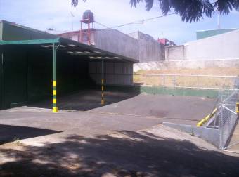 ALQUILO INFRAESTRUCTURA PARA PARQUEO PRIVADO