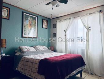 Se vende casa en Ulloa Heredia 26-1473