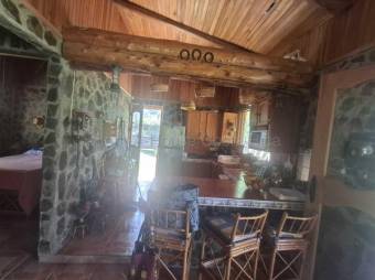 Propiedad en venta 8193MTS2 con casa. Rancho y piscina