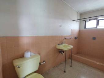 Venta de Edificio Esquinero en Uruca, San José. RAH 26-999