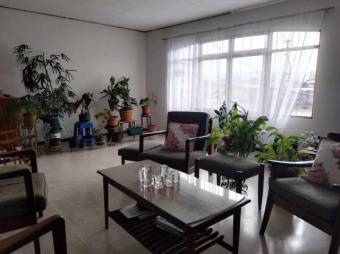 Venta de Edificio Esquinero en Uruca, San José. RAH 26-999