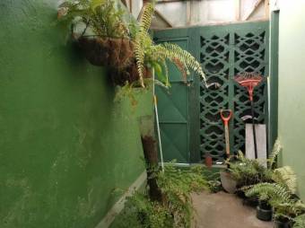 Venta de Edificio Esquinero en Uruca, San José. RAH 26-999