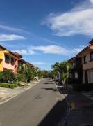 ALQUILER AMPLIA CASA EN CONDOMINIO SANTA ANA ALQUILER AMPLIA CASA EN CONDOMINIO SANTA ANA