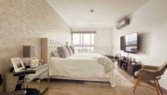 Venta de exclusivo apartamento de lujo para inversion en Escazu 26-2072