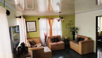 Venta de Casa en Desamparados de Alajuela. RAH 26-2067 OPORTUNIDAD DE INVERSIÓN Venta de Casa en Desamparados de Alajuela. RAH 26-2067 OPORTUNIDAD DE INVERSIÓN