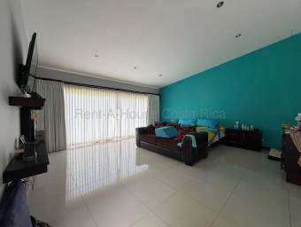 Venta casa de una planta con amplios jardines y vistas #26-1877 GS