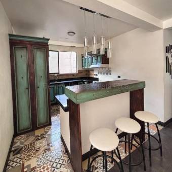 Venta de Casa APTO en Grecia CENTRO de Alajuela. RAH 26-2066 OPORTUNIDAD ÚNICA Venta de Casa APTO en Grecia CENTRO de Alajuela. RAH 26-2066 OPORTUNIDAD ÚNICA