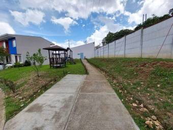 Se alquila casa en San Pablo Heredia 20-2071