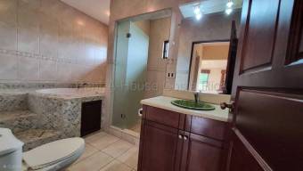 MLS-26-2065 LS VENTA CASA GUACIMA ALAJUELA CONTACTENOS AL # 86127562