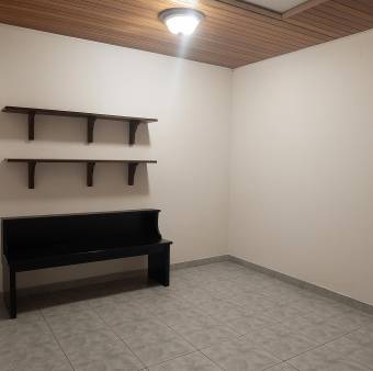 Se vende Casa en san Isidrio #26-564