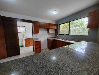 Venta de  casa o se alquila con opcion a compra en pozos de santa ana 26-2084