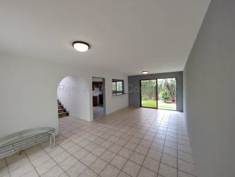 Venta de  casa o se alquila con opcion a compra en pozos de santa ana 26-2084