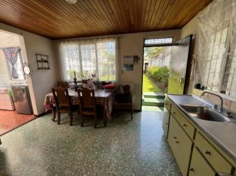 Venta de Casa Lote en Curridabat, San José. RAH 26-228 Venta de Casa Lote en Curridabat, San José. RAH 26-228