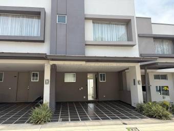 Se alquila casa en Ulloa Heredia 26-2042