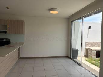 Se alquila casa en Ulloa Heredia 26-2042