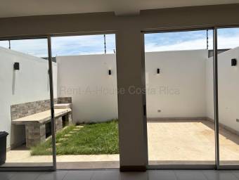Se alquila casa en Ulloa Heredia 26-2042