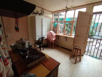 Se vende casa en Zapote San José 26-707