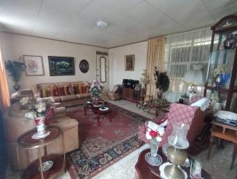 Se vende casa en Zapote San José 26-707