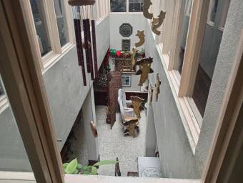 Se vende casa en Zapote San José 26-707