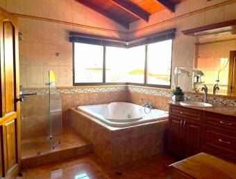 Se vende casa en Mercedes Heredia 26-267 Se vende casa en Mercedes Heredia 26-267