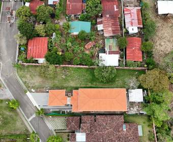 905 m2 lot for sale in Posada del Río condominium in La Guácima.