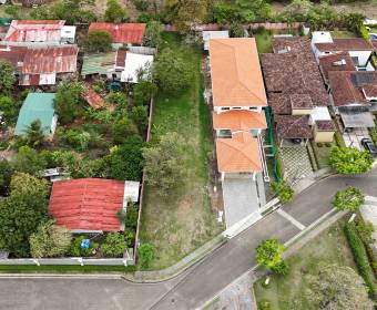 Lote de 905 m2 a la venta en condominio Posada del Río en La Guácima.