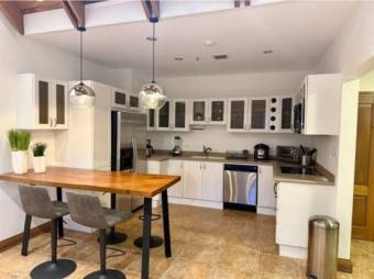 VENTA DE PENTHOUSE AMOBLADO, SAN JOSE, SABANA