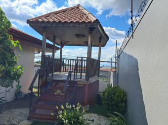 HEREDIA MERCEDES NORTE VENDO CASA $305.000