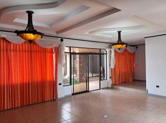 HEREDIA MERCEDES NORTE VENDO CASA $305.000