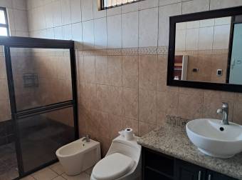 HEREDIA MERCEDES NORTE VENDO CASA $305.000