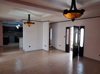 HEREDIA MERCEDES NORTE VENDO CASA $305.000
