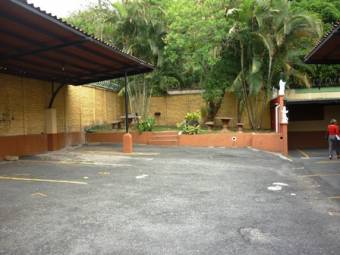 Apartamento en Escazu Centro con y sin muebles.(Código 890)