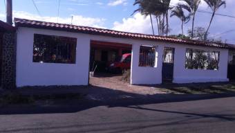 Casa en Las quebradas Santo Domingo