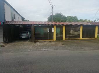 Venta de propiedad en Guapiles centro,frente a clinica asembis