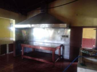 Gran  Oportunidad  de  Local en Venta.   En Guápiles.  CG-20-1422, $ 158,000, 5, Limón, Pococí