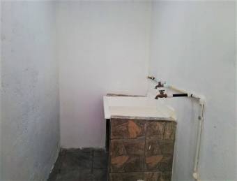 se vende excelte casa esquinera en pozos de santa ana 20-1508