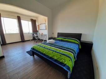 Espectacular y Apartamento  en Alquiler.  En SantaAna.  CG-20-742