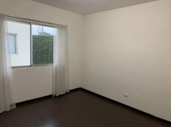 si buscas alquilar apartamento con exclente distribucion y espacios amplios es es! 20-691