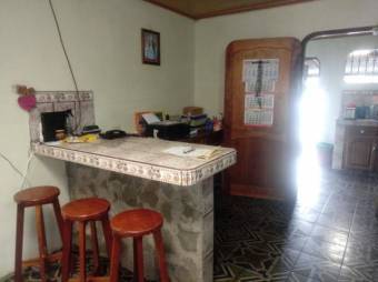 Espectacular y Cómoda Casa en Venta.  En  Guápiles.  CG-20-1555