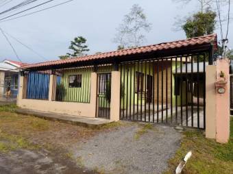 Espectacular y Cómoda Casa en Venta.  En  Guápiles.  CG-20-885